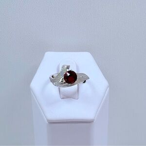 Vintage Sterling Silver Garnet Lustre Gem Original Ring NWOT